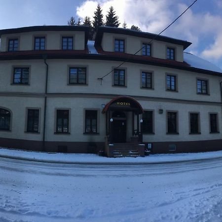 Hotel Salajka Horní Lomná Zewnętrze zdjęcie